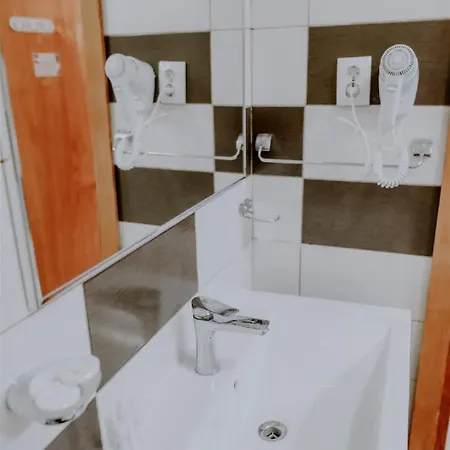 Pensiunea Poiana Guest house 3*