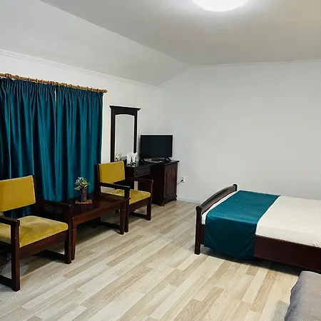 Pensiunea Poiana Guest house 3*