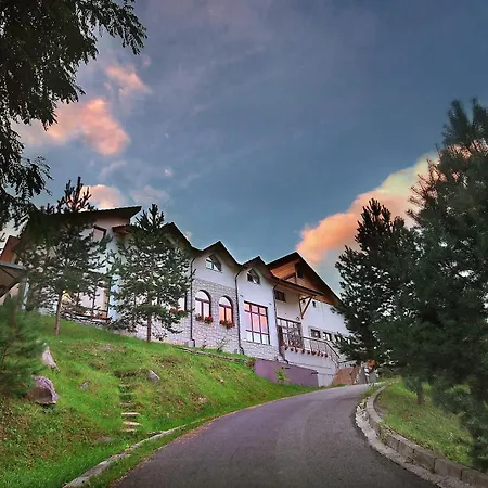 Pensiunea Poiana Slanic Moldova